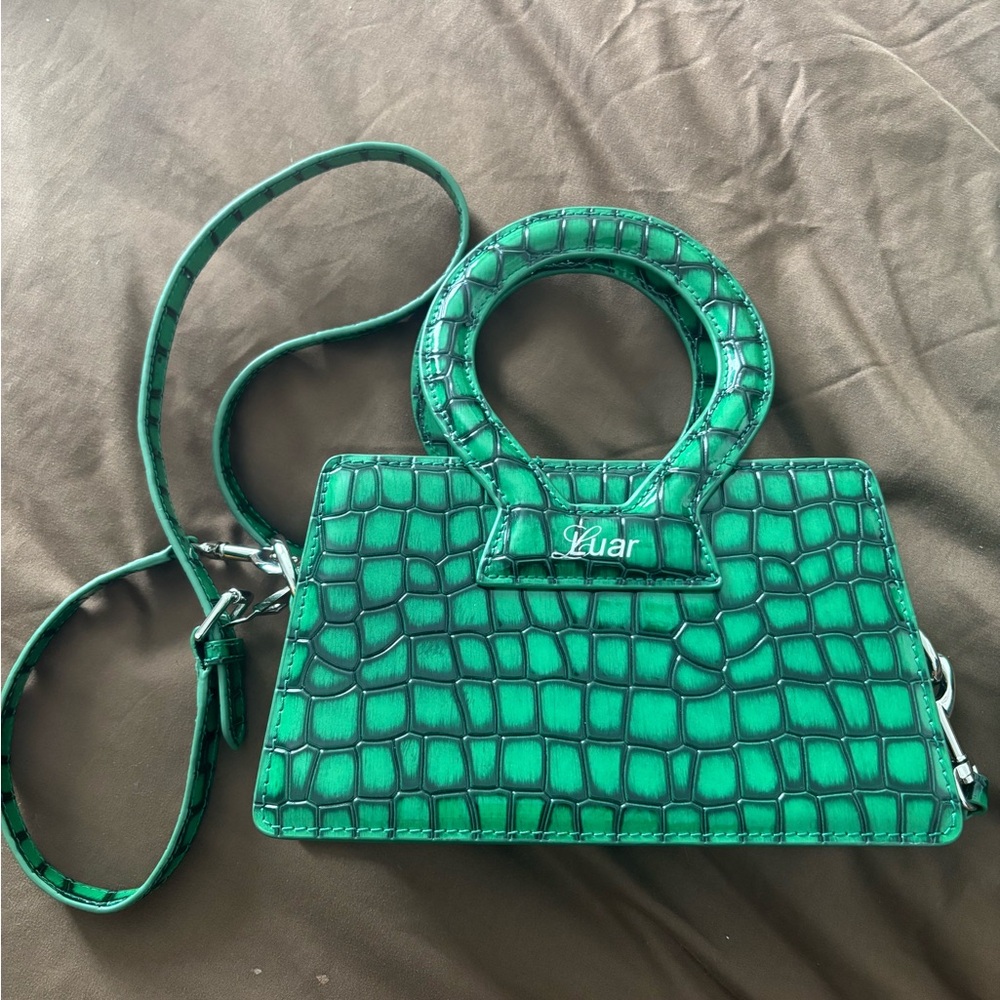 Elegant Green Crocodile Pattern Mini Bag